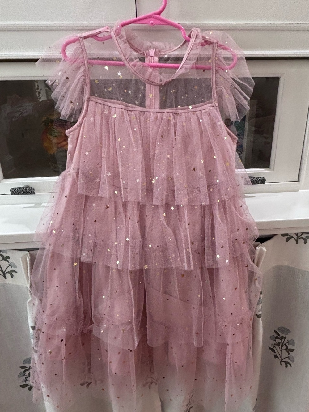 Girls Pink Tiered Tulle Party Dress with Gold Star Accents 130 (7)